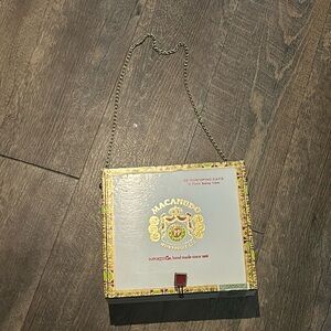Macanudo Crystal Cafe Cigar Box Handbag Purse‎ Stylish Fancy Unique Gold Chain